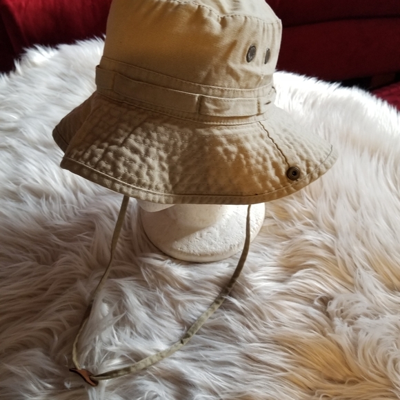 Bucket hat - Picture 2 of 2